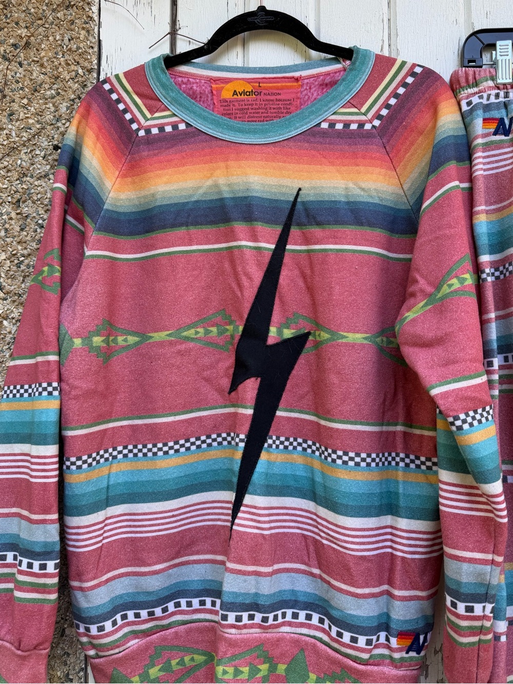 Aviator Nation SET Tulum L Sweatshirt Sweatpants Lightning Bolt Pink - Picture 4 of 6